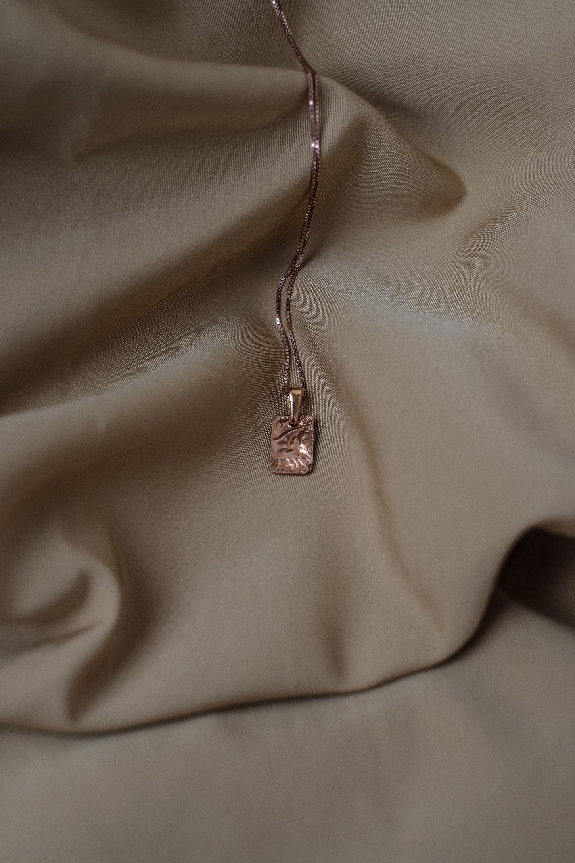 RECTANGULAR CHARM necklace N°2 (M)