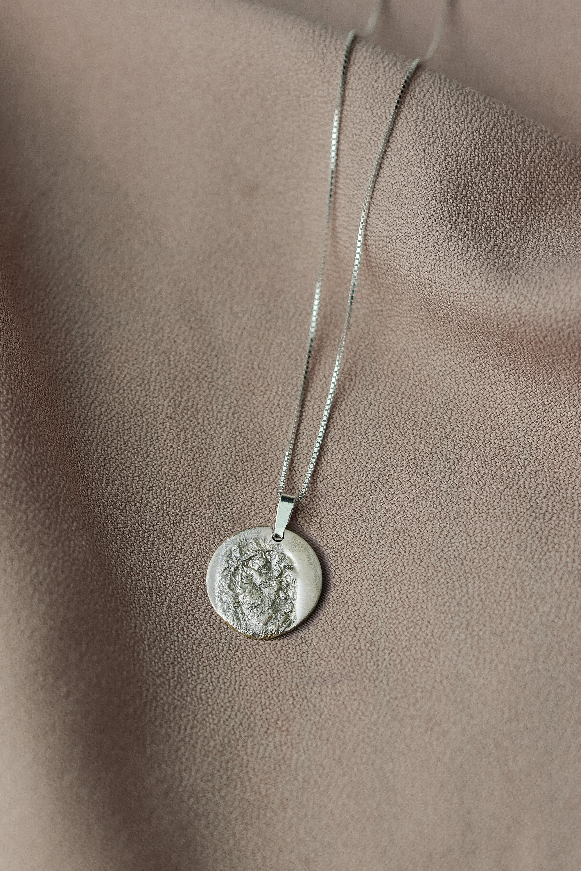 ROUND CHARM necklace N°3 (L)