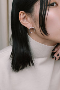 C earrings N°2