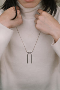 U necklace
